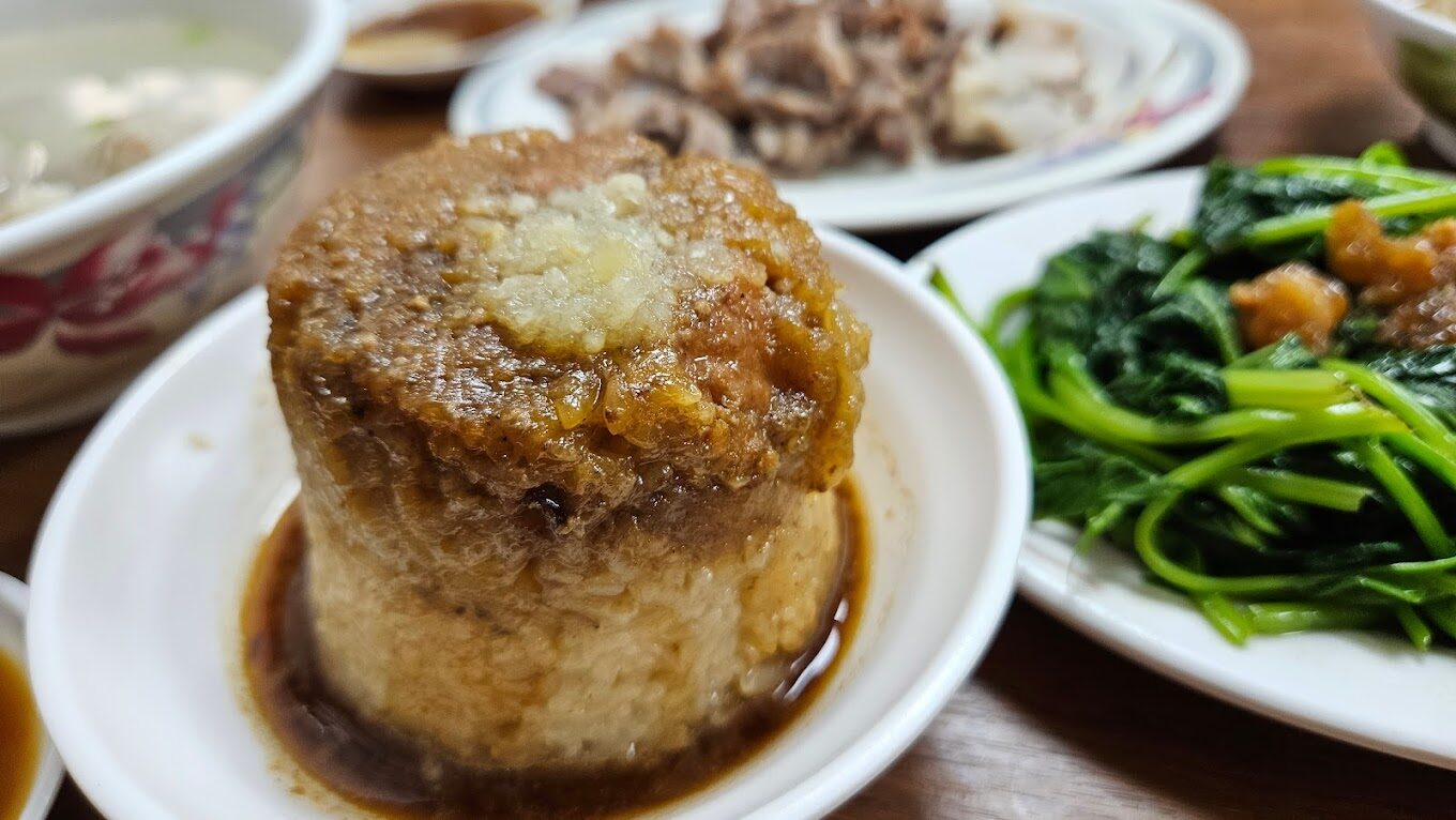 三民區三鳳中街的清溪小吃部傳統美食