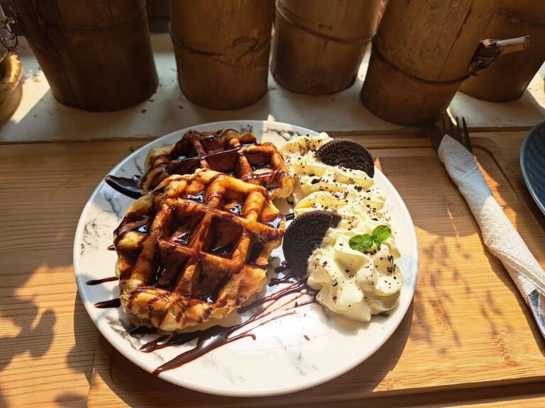 南部景點：高雄在地美食推薦 - 必吃擔仔麵與隱藏巷弄小吃