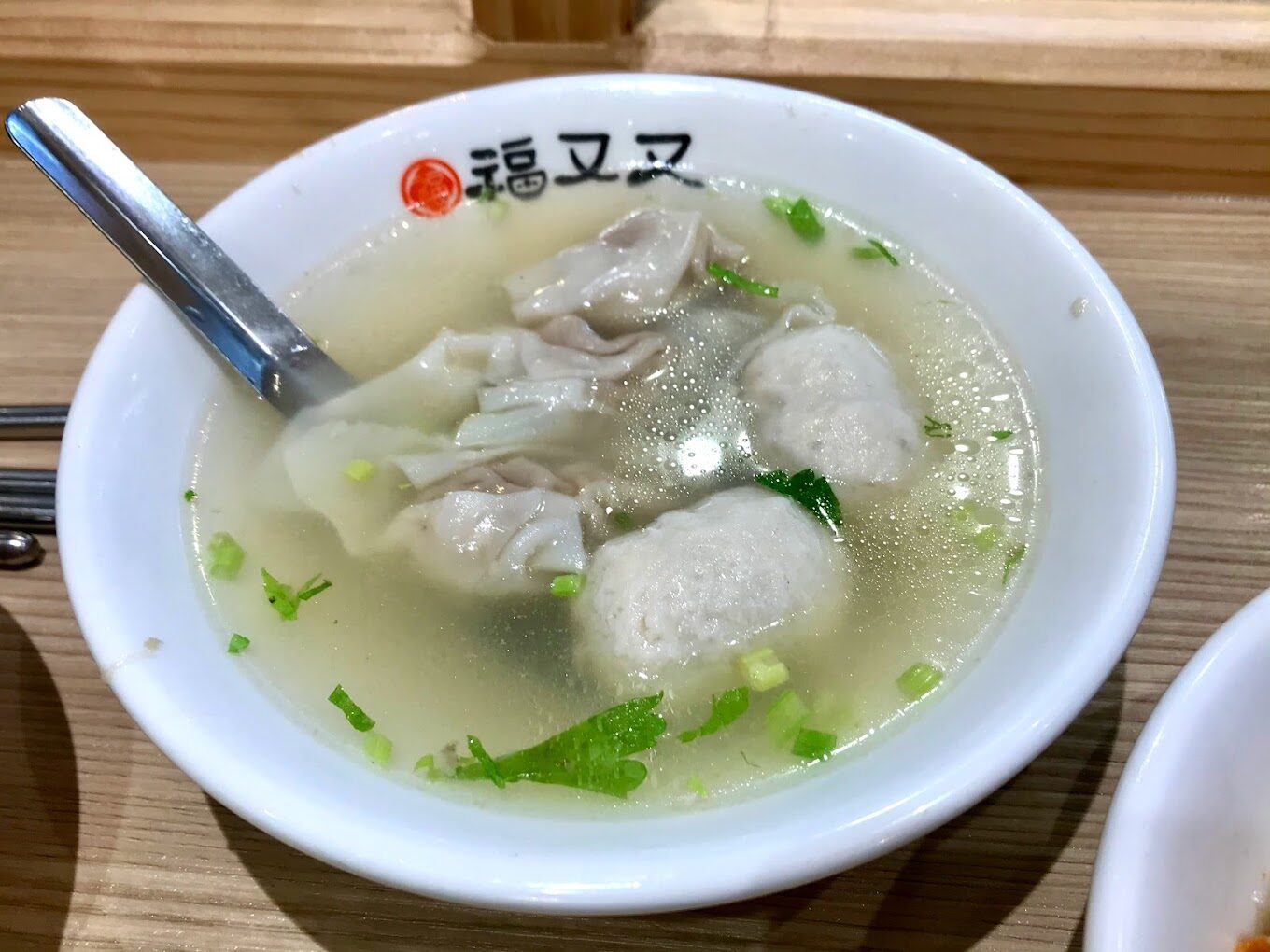 淡水老街美食推薦：淡水老街美食與小吃指南