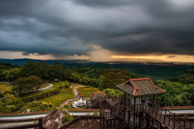 南部景點：南部必訪的壯麗自然景點