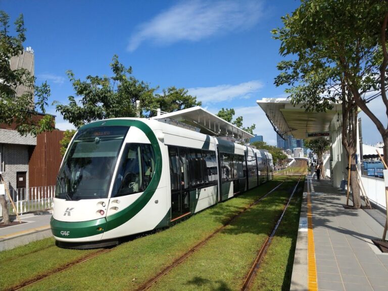 高雄親子景點遊玩全攻略：玩轉市區樂園與公園