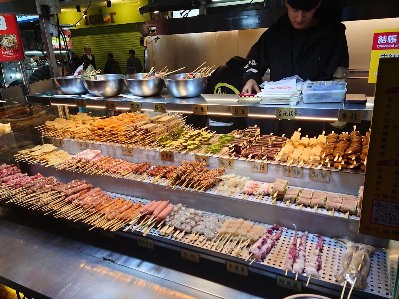 台北晚上閒晃：夜市美食推薦，不可錯過的夜間小吃