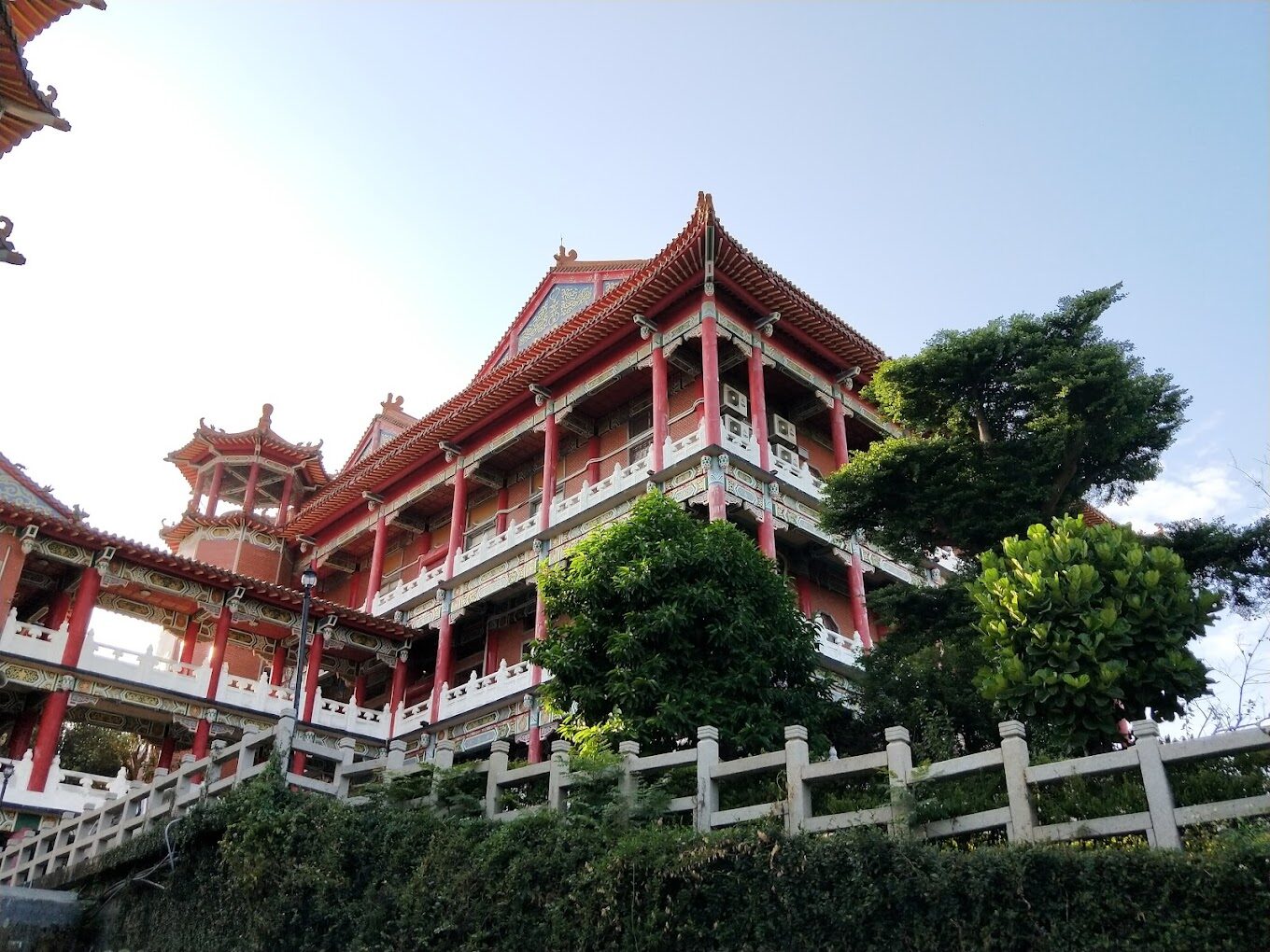 探索八卦山大佛：彰化景點歷史地標的建築特色與周邊旅遊攻略