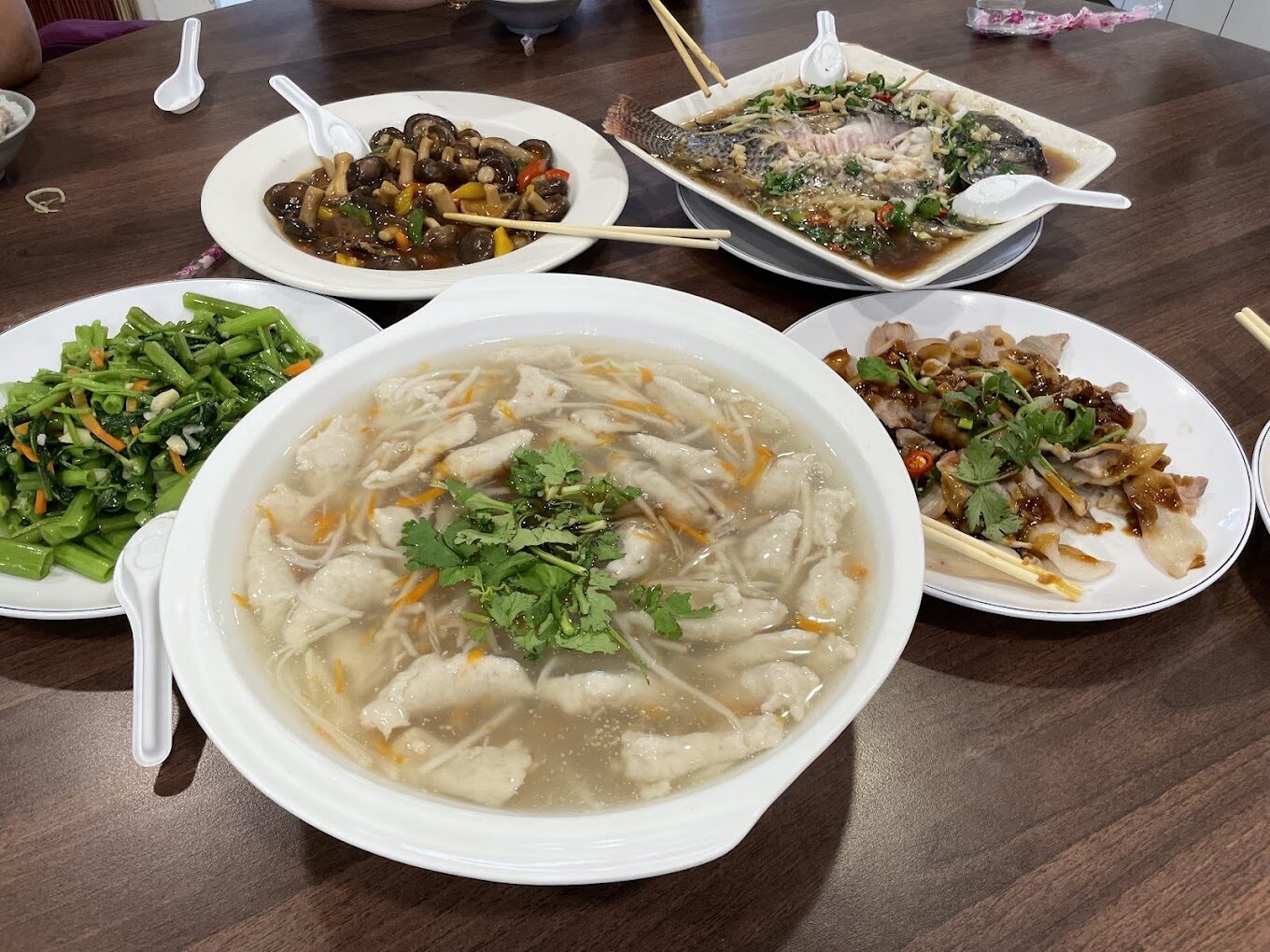 日月潭自行車道攻略：日月潭附近景點與最佳觀景點及租借指南