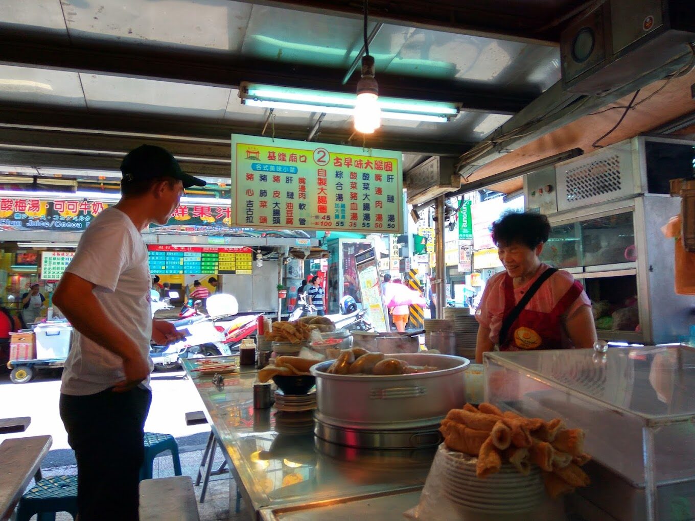 台灣夜市排名：夜市必吃小吃清單，讓你不容錯過的美食