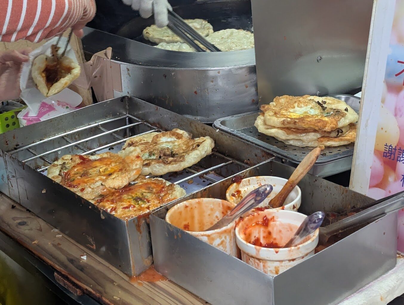 礁溪老街必吃小吃：遊客必訪的地瓜球與蔥油餅