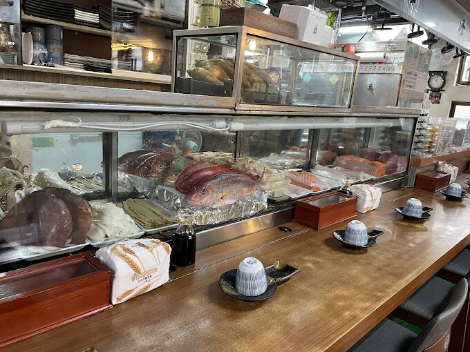 探訪基隆生魚片最佳店家：不容錯過的美味推薦