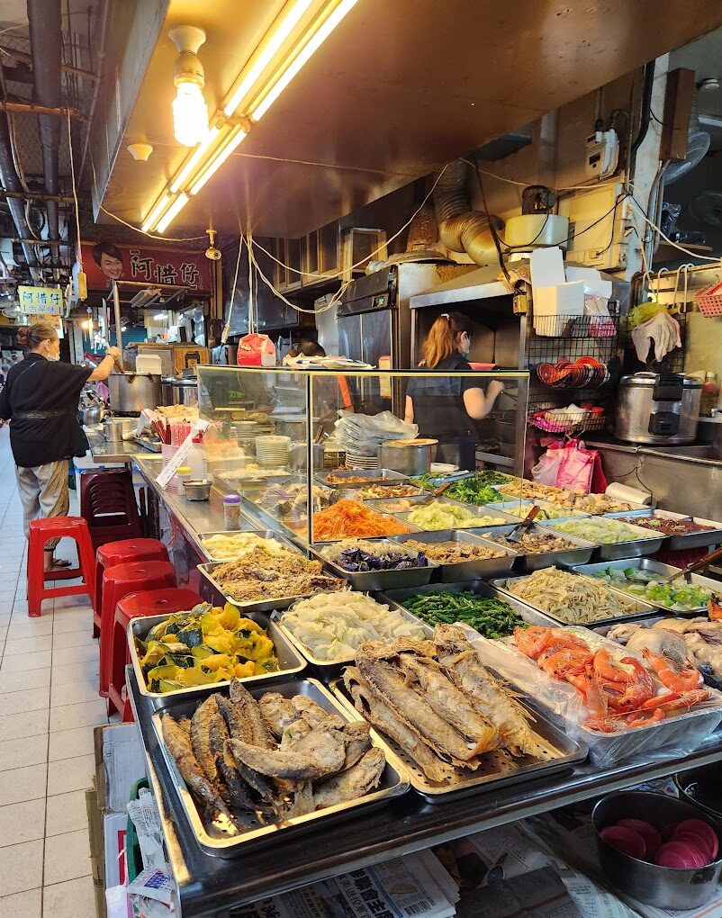 仁愛市場的歷史發展：你所不知道的50年故事