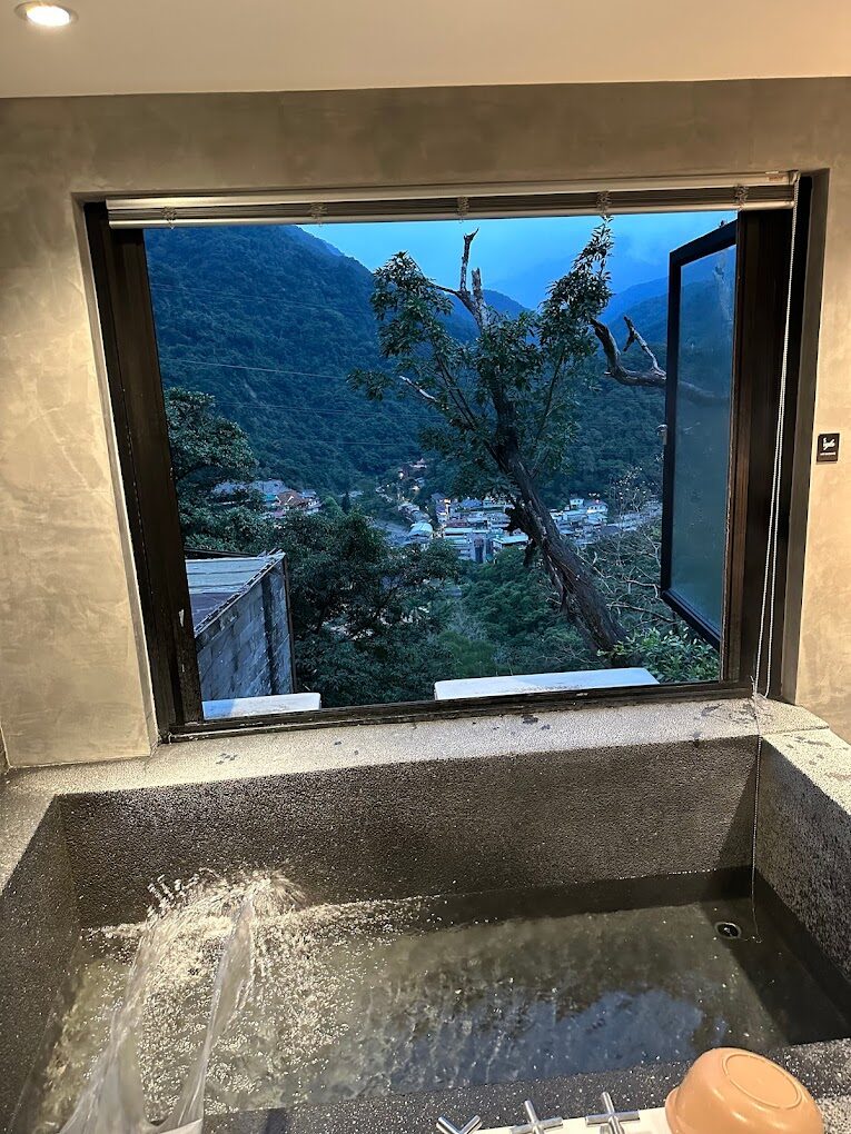 烏來泡湯歷史與文化：揭開神秘的溫泉起源