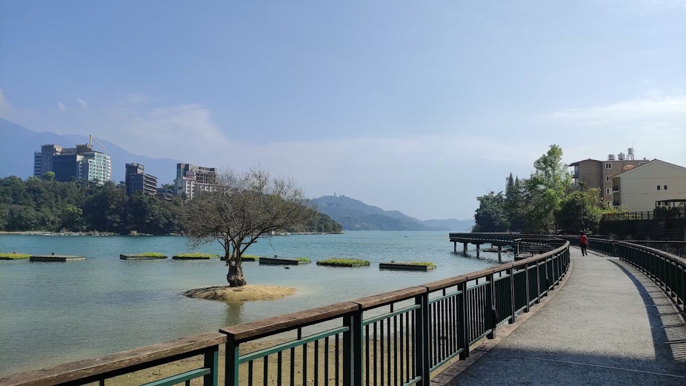 埔里一日遊行程推薦：探索日月潭與紙教堂的最佳路線