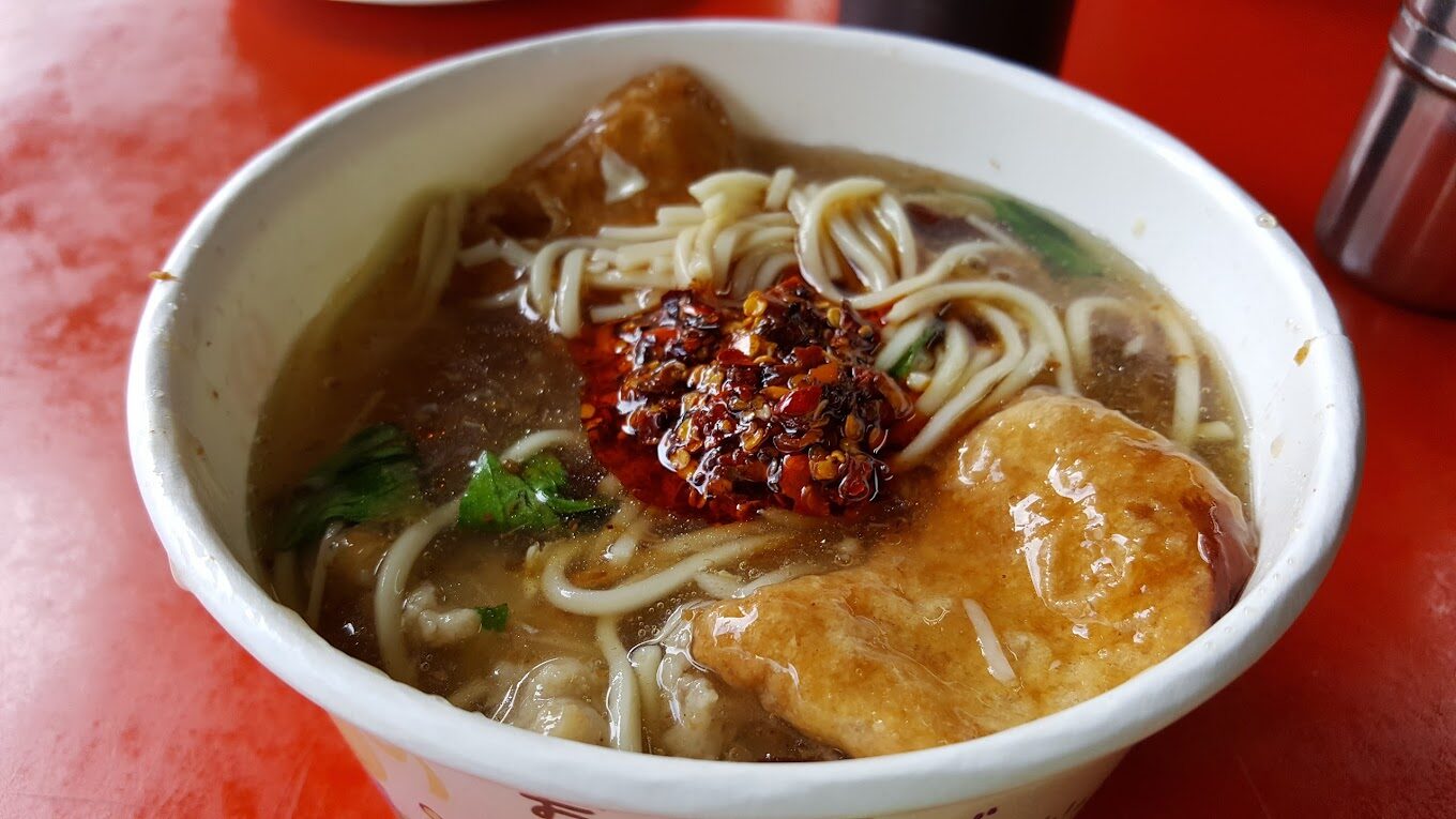 樂華夜市必吃美食攻略：從地道台灣味到人氣小吃的深入探索