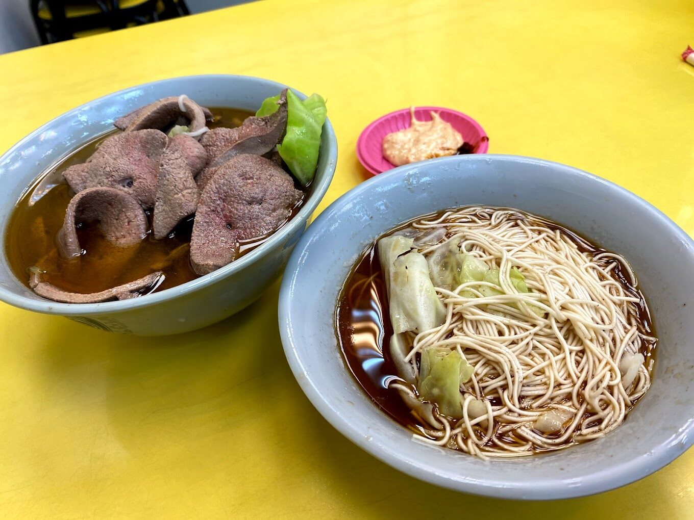 樂華夜市必吃美食攻略：從地道台灣味到人氣小吃的深入探索