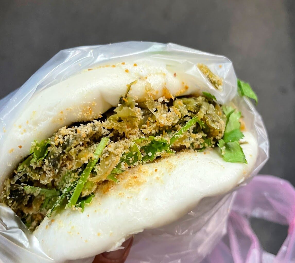 樂華夜市必吃美食攻略：從地道台灣味到人氣小吃的深入探索