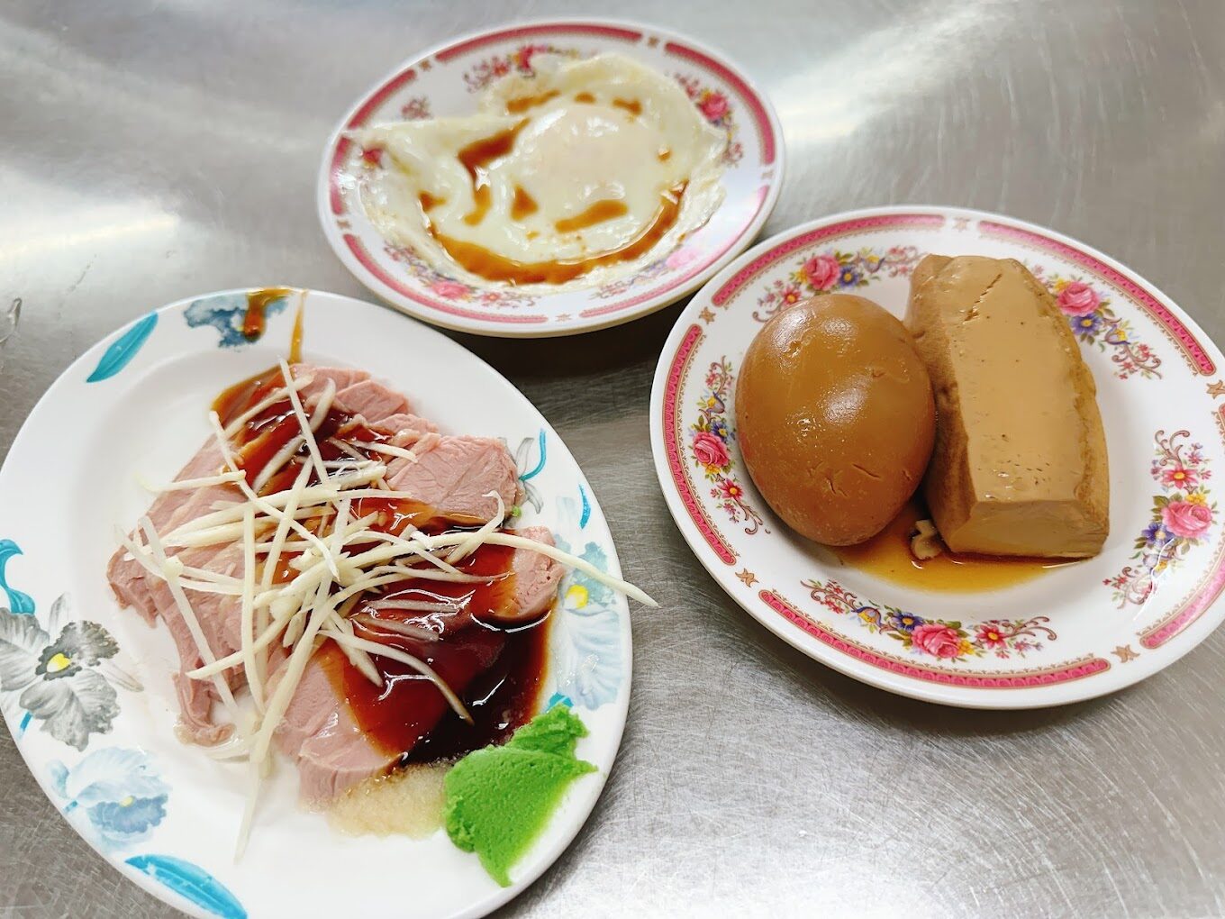 嘉義雞肉飯的起源與特色分析