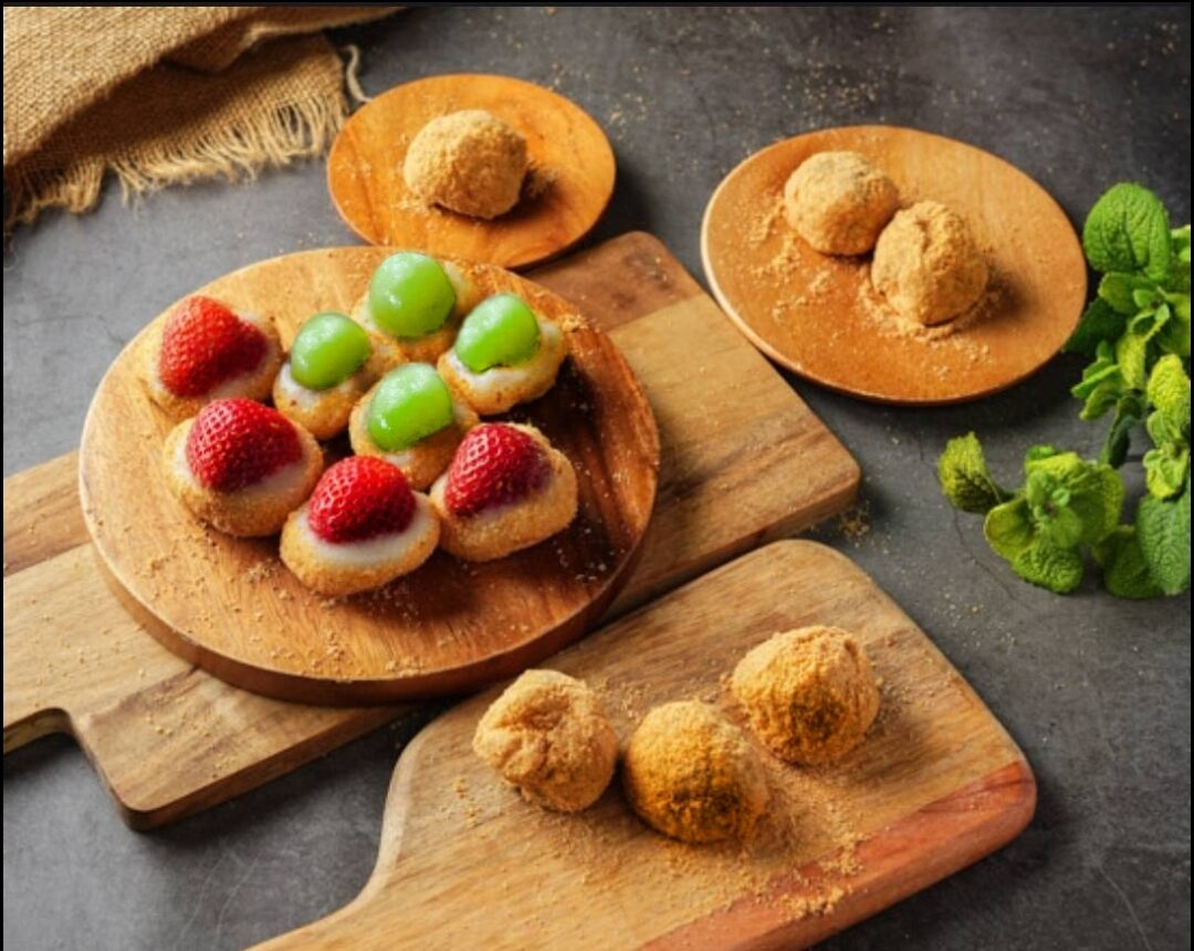 南機場夜市必吃小吃大全:從蚵仔煎到臭豆腐的美味探索