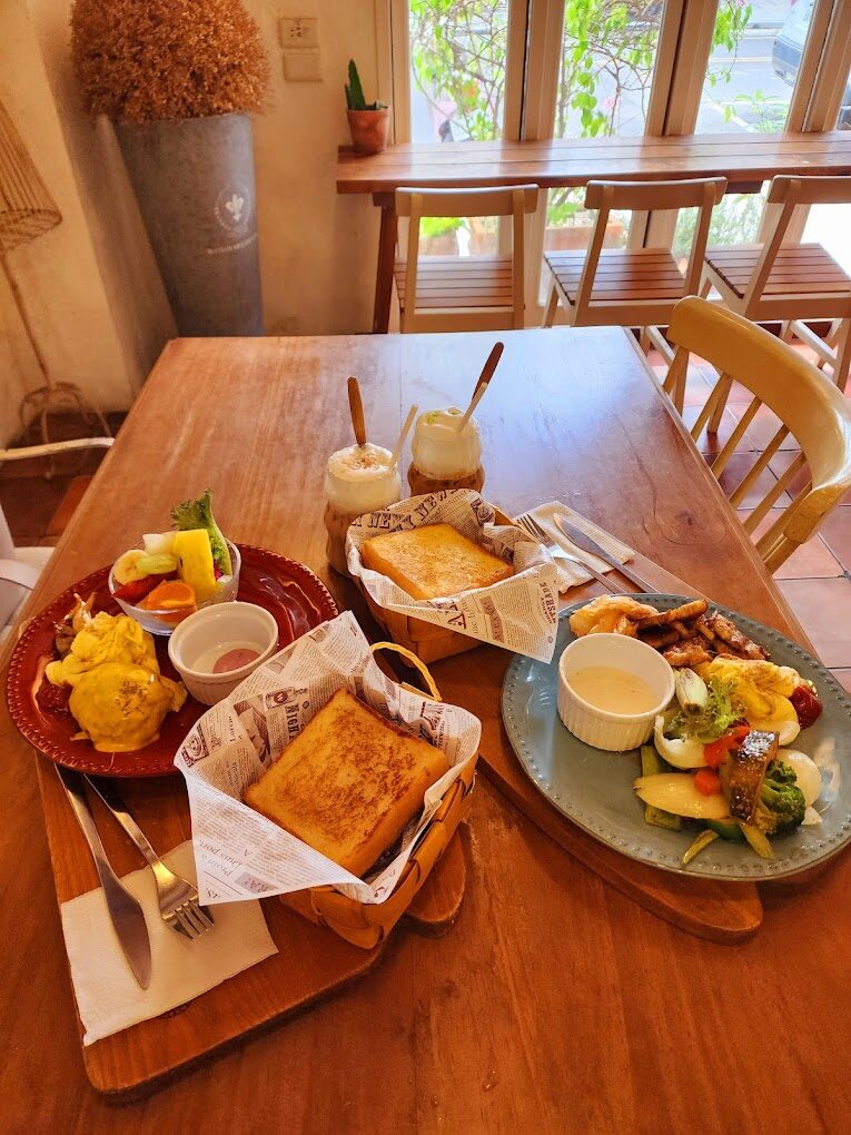 【2025】花店附近不可錯過的四大咖啡廳推薦｜旅遊必備指南