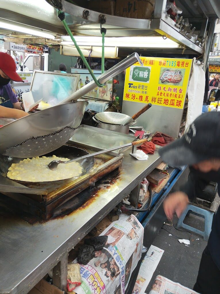 精誠夜市必吃美食攻略｜絕對不能錯過的在地經典