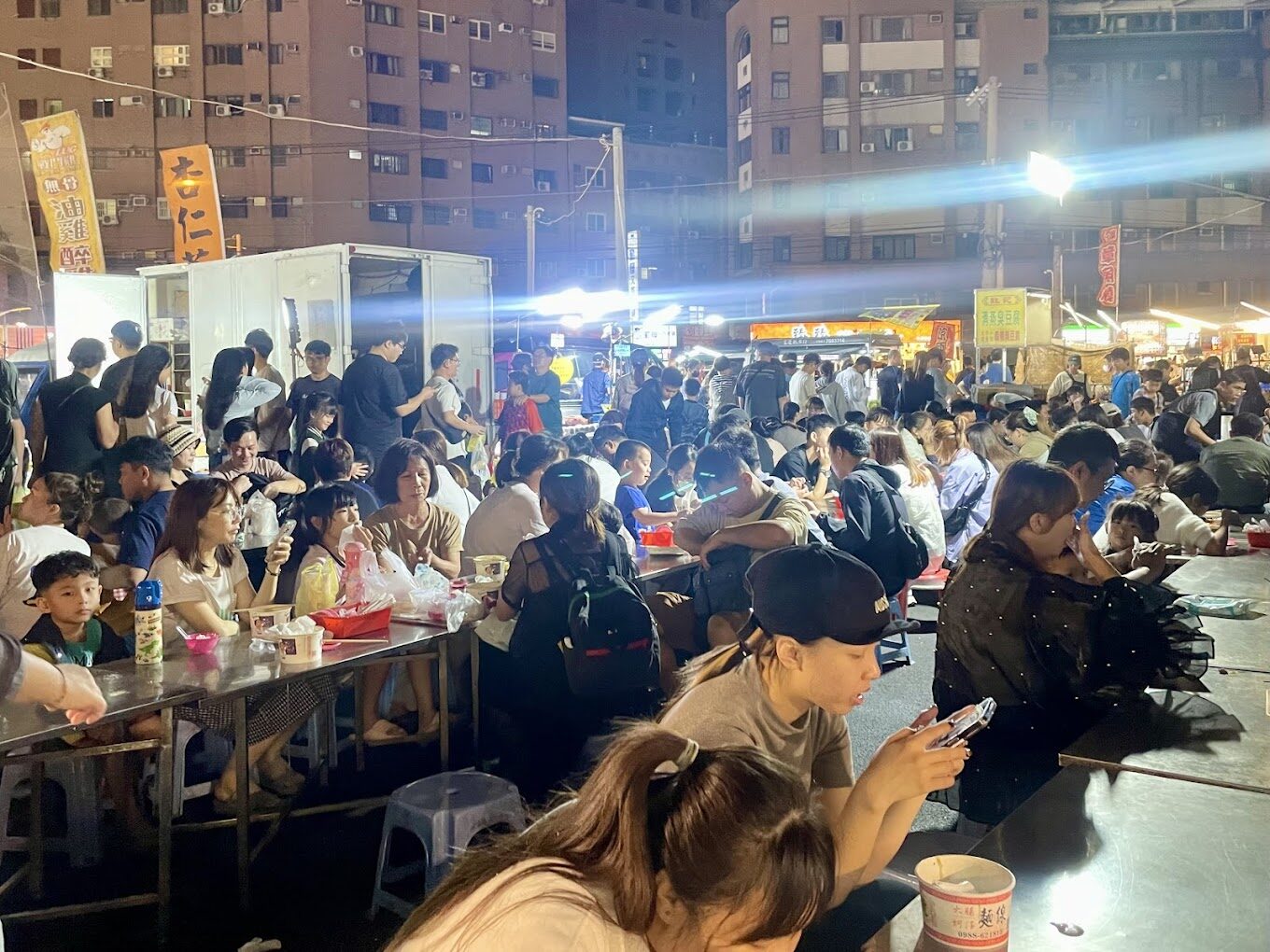 精誠夜市必吃美食攻略｜絕對不能錯過的在地經典