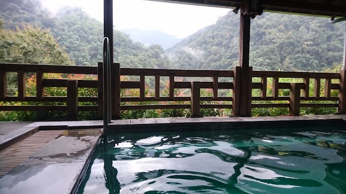 【2025】泰安溫泉必訪指南：5大景點與特色住宿推薦