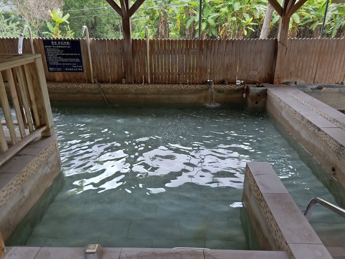 六龜溫泉歷史揭秘：從起源到今日的演變