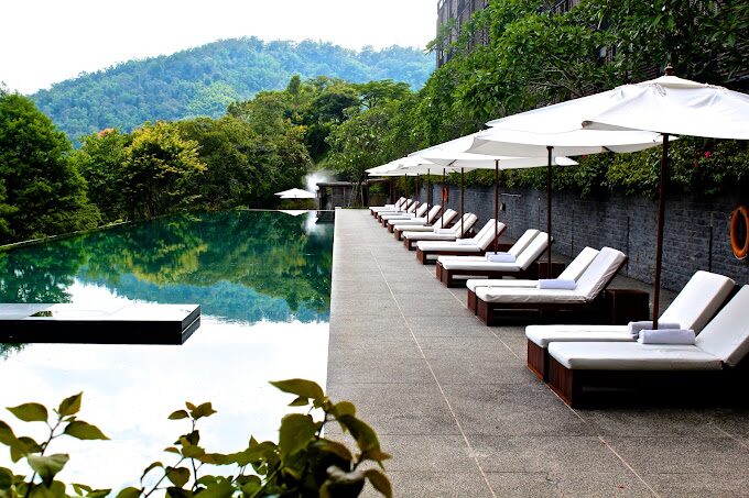 南投景點排行：日月潭旅遊指南 - 最佳季節活動與住宿推薦