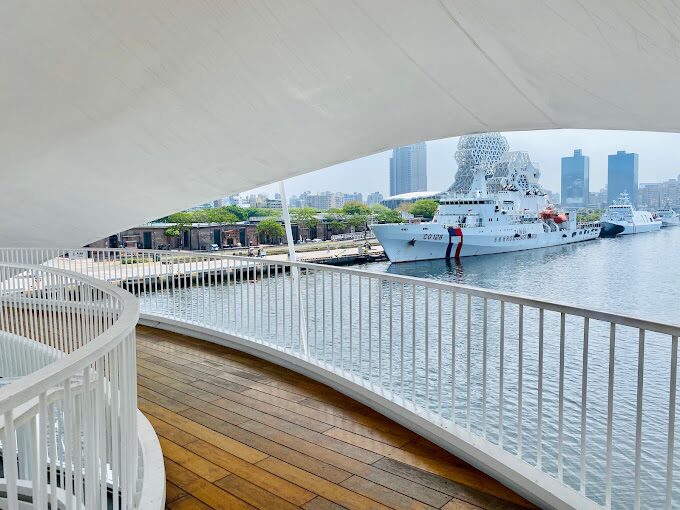 高雄大港橋介紹：全新地標與旋轉魅力