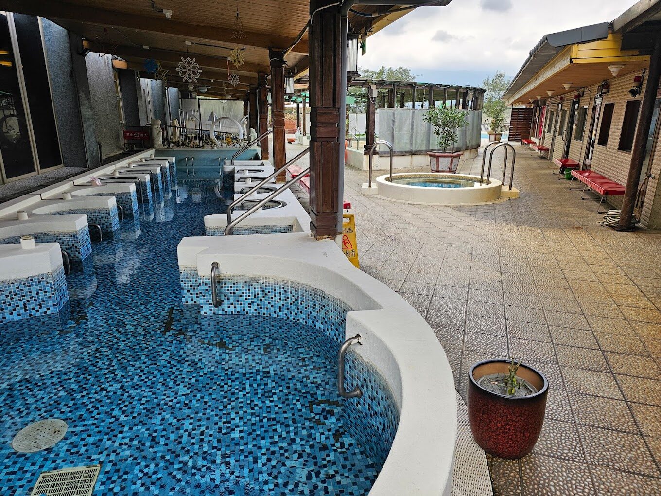 金山溫泉亮點及隱藏秘境：打卡必去的景點和不為人知的趣味地點！