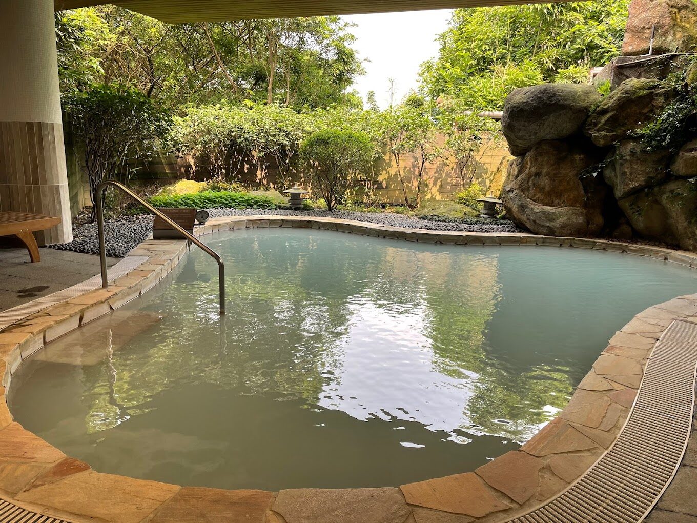 金山溫泉亮點及隱藏秘境：打卡必去的景點和不為人知的趣味地點！