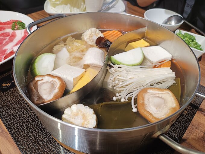 遠芳火鍋：創新火鍋湯底推薦