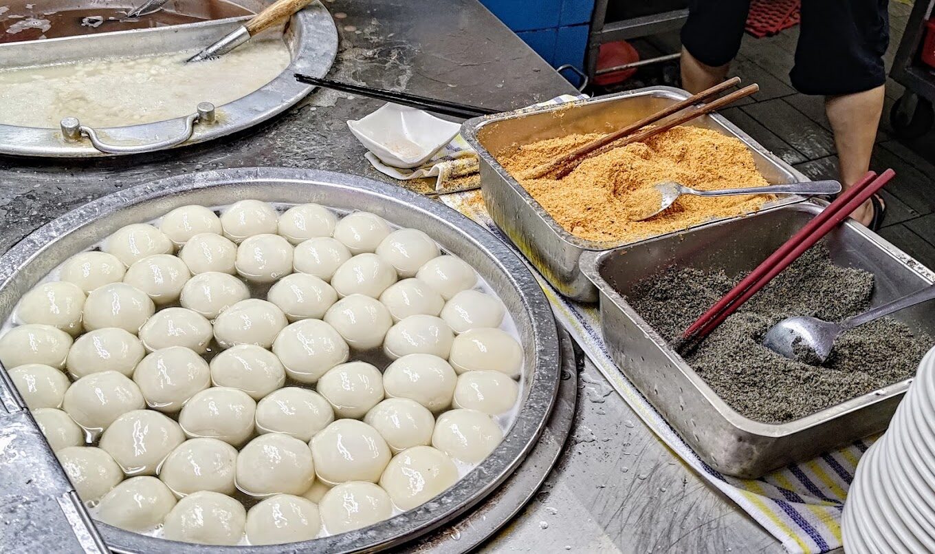 大橋頭夜市必吃：從大腸包小腸到牛肉捲餅的美味攻略