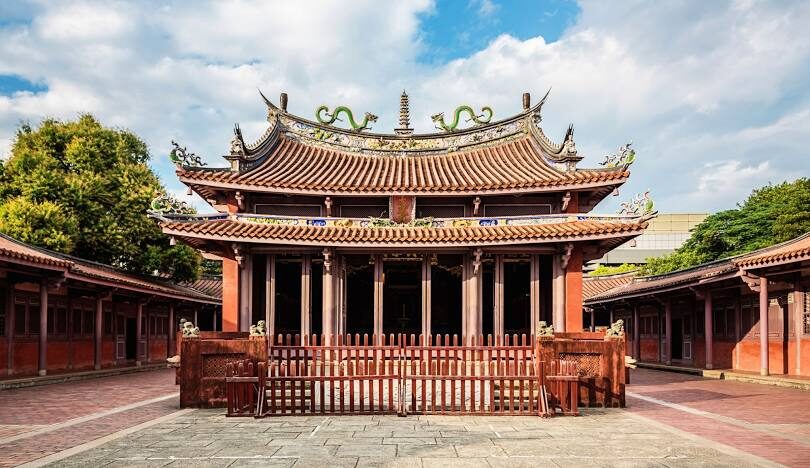 探索台南市景點的神秘古蹟：赤崁樓的歷史與傳說