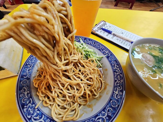 探索三和夜市的九大必吃美食