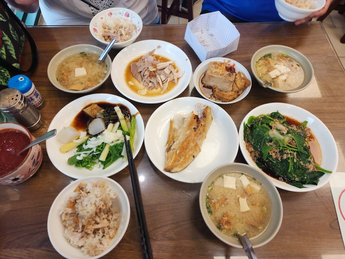 民主火雞肉飯的歷史與由來：一碗飯中的文化故事