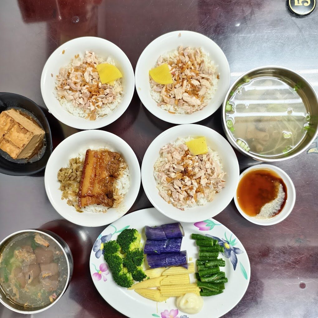 民主火雞肉飯的歷史與由來：一碗飯中的文化故事