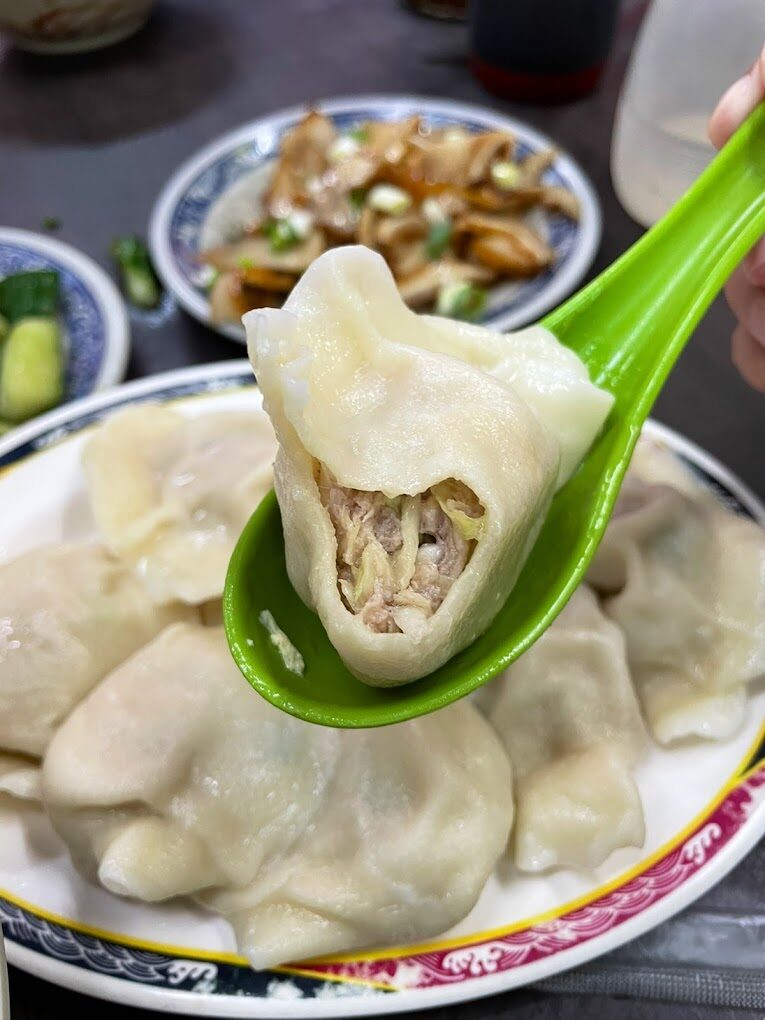 南機場夜市必吃小吃推薦：地道美食指南