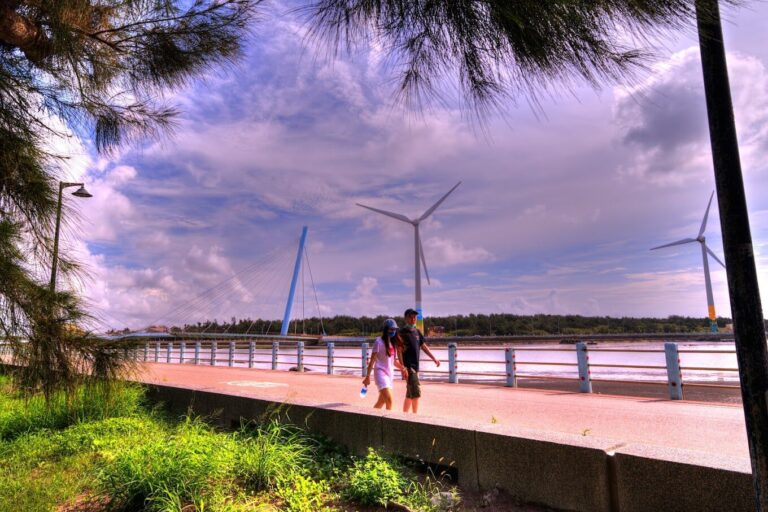 台中戶外景點：高美濕地日落觀賞最佳地點