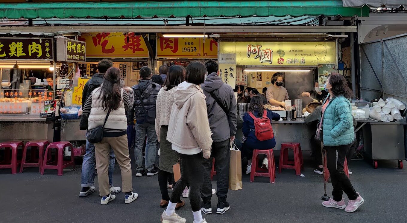 樂華夜市必吃炸雞排：酥脆美味的推薦指南