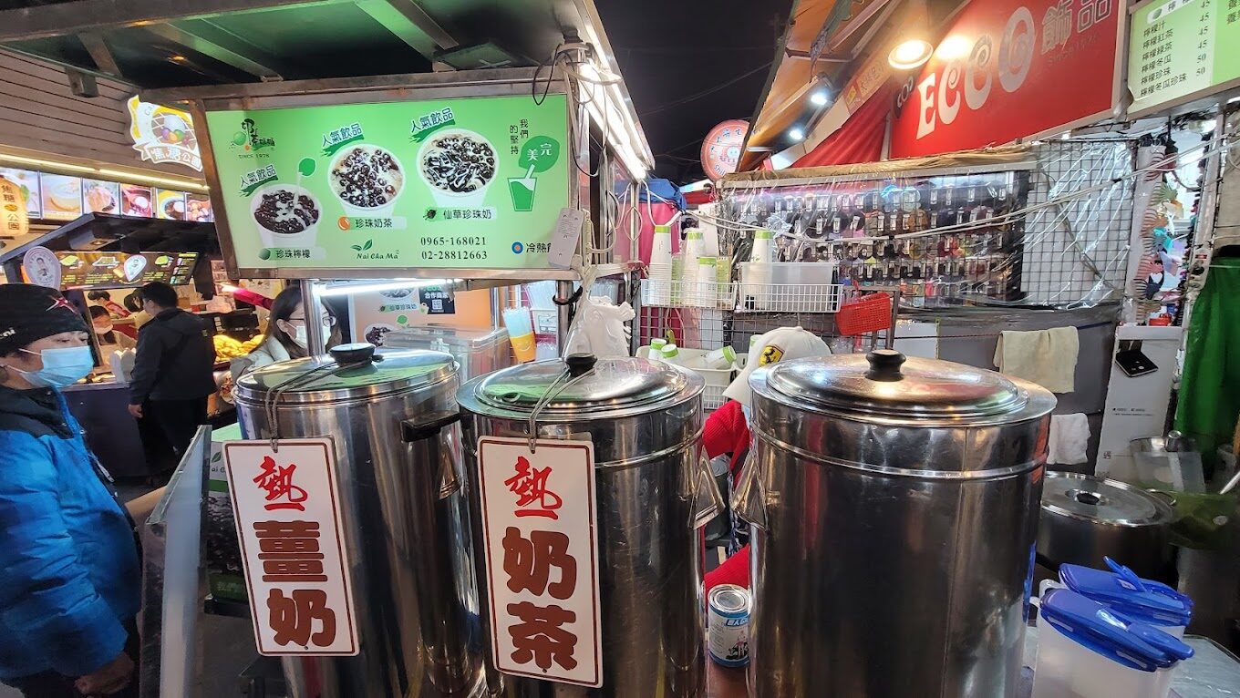 探索台灣最具人氣的露天市集:從士林夜市到花園夜市