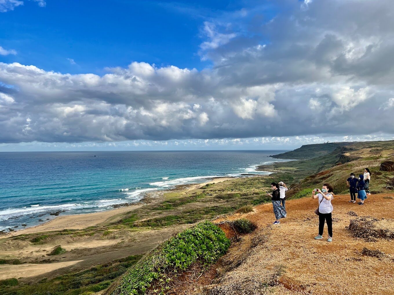 屏東景點：墾丁國家公園必遊景點，探索龍磐草原與鵝鸞鼻的最佳體驗
