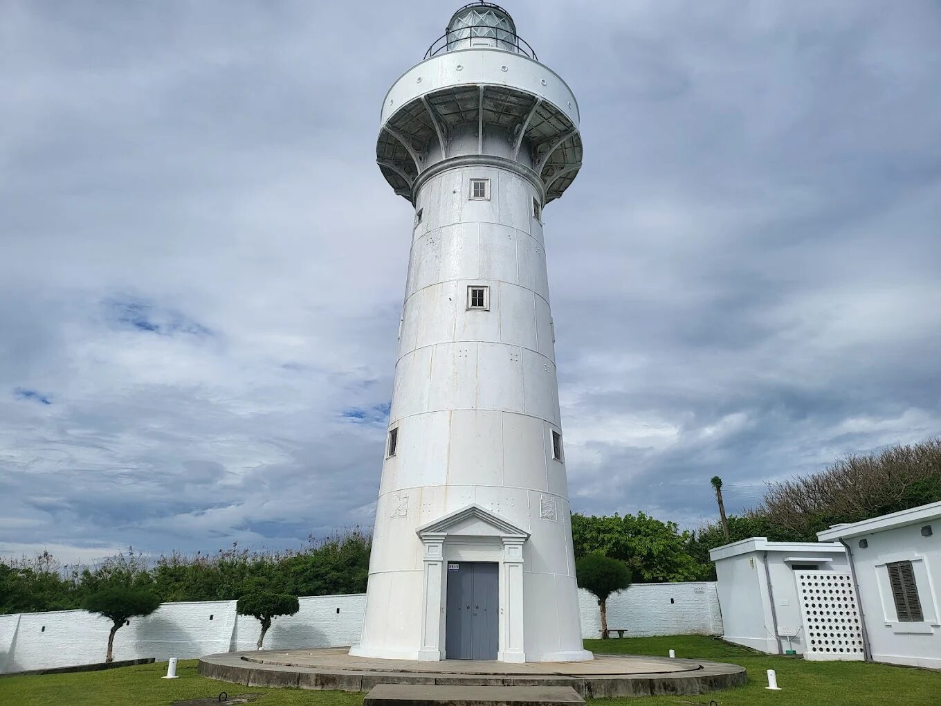 屏東景點：墾丁國家公園必遊景點，探索龍磐草原與鵝鸞鼻的最佳體驗