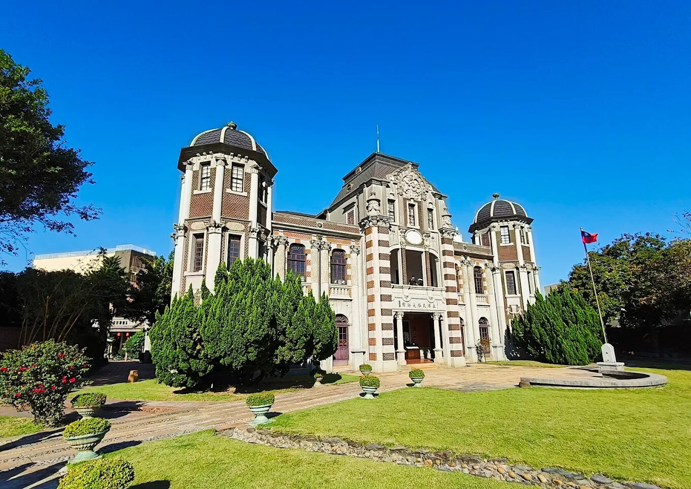 彰化景點一日遊：鹿港老街必吃與必看，深入探索傳統文化與美食