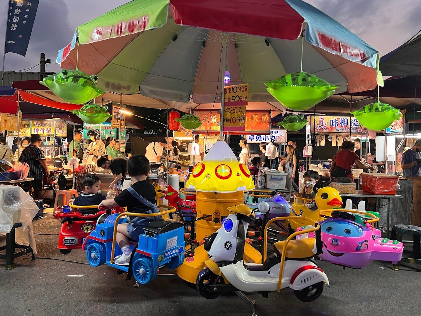 旱溪夜市必吃美食清單：探尋隱藏的台中美味寶藏