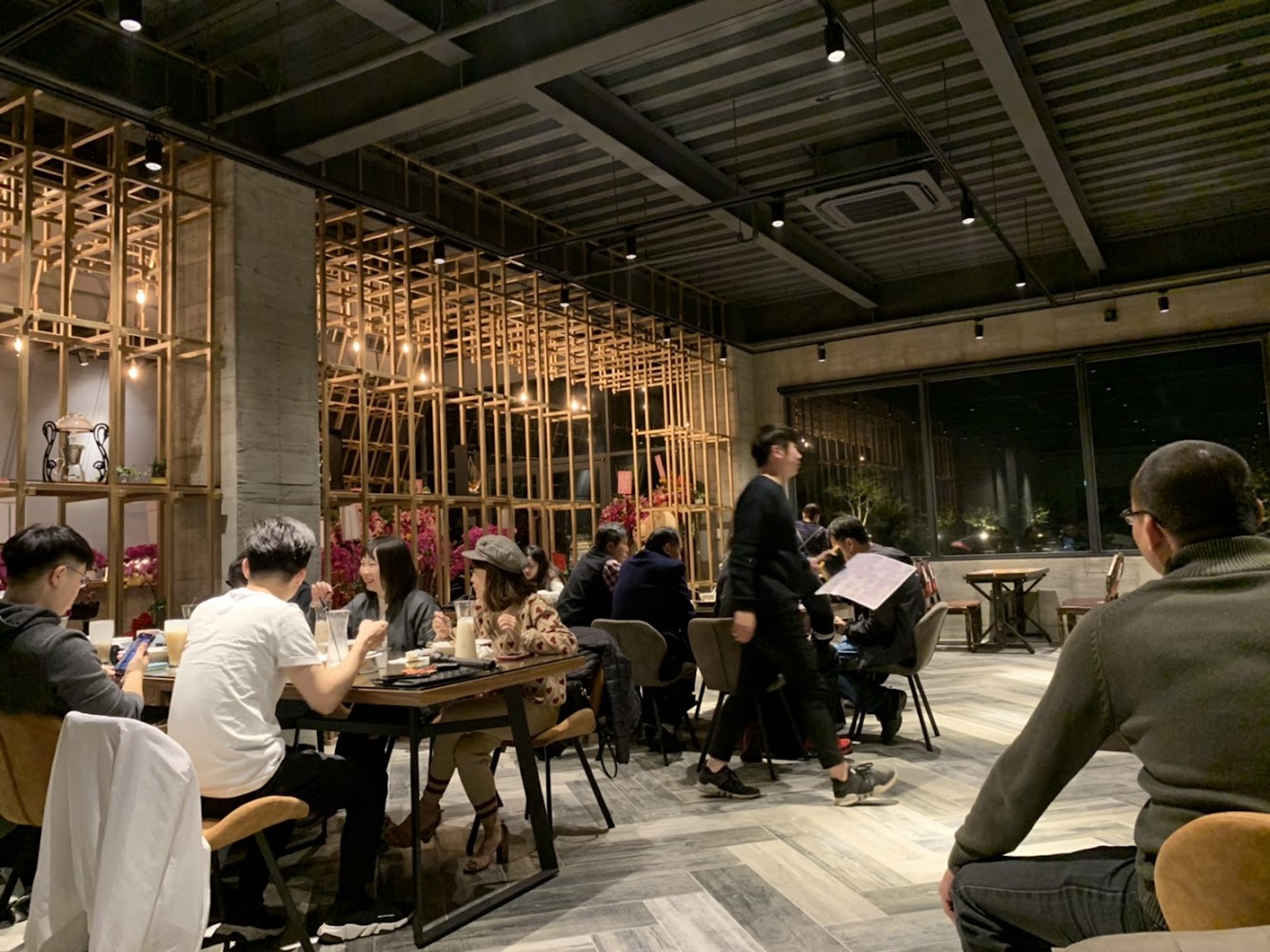新社景點必遊清單｜避開人潮的秘境