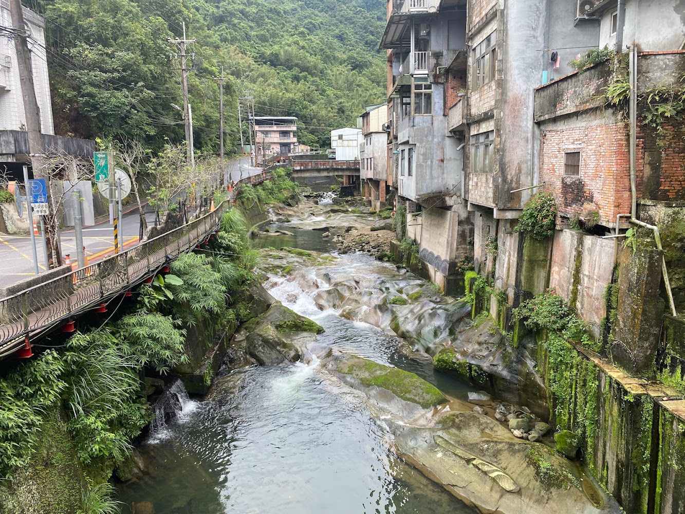 2025石碇老街必訪指南|絕不可錯過的美食與景點