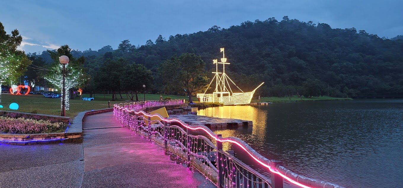 宜蘭龍潭湖攻略｜2025年必遊景點與當地美食推薦