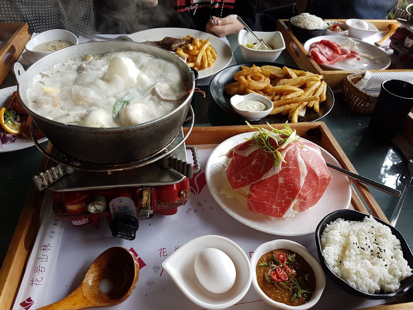 三峽大熊櫻花林攻略：2025年必打卡的景點與美食推薦