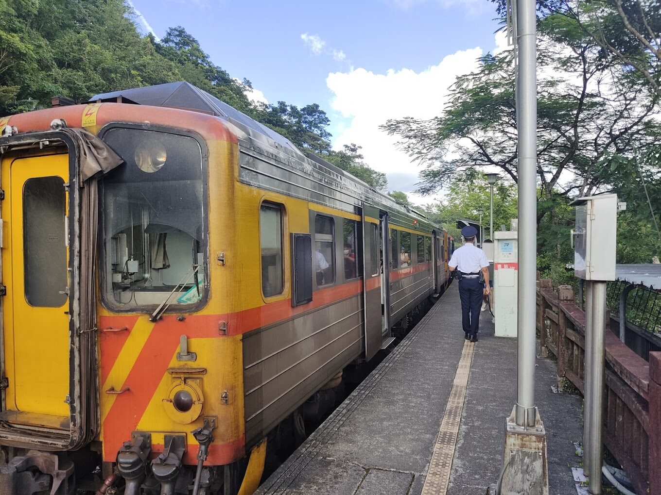 2025平溪老街旅遊指南｜避開人潮的平日秘境與必吃美食