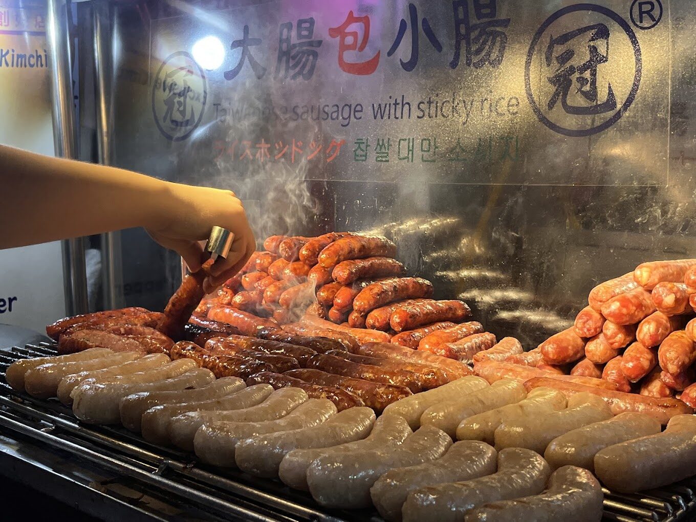 2025士林夜市美食攻略|避開地雷小吃的秘訣