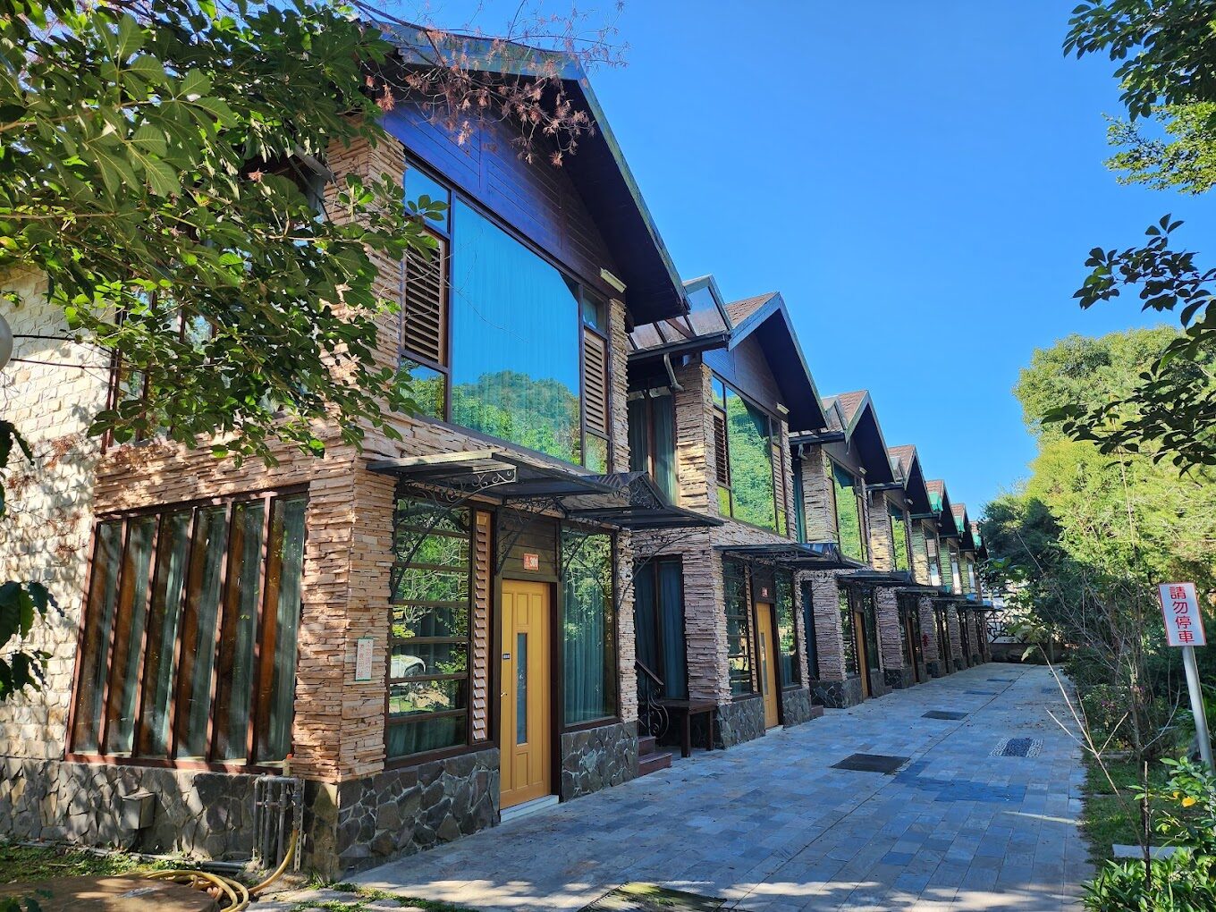 2025阿里山住宿推薦｜必住山居體驗，不踩雷實用指南