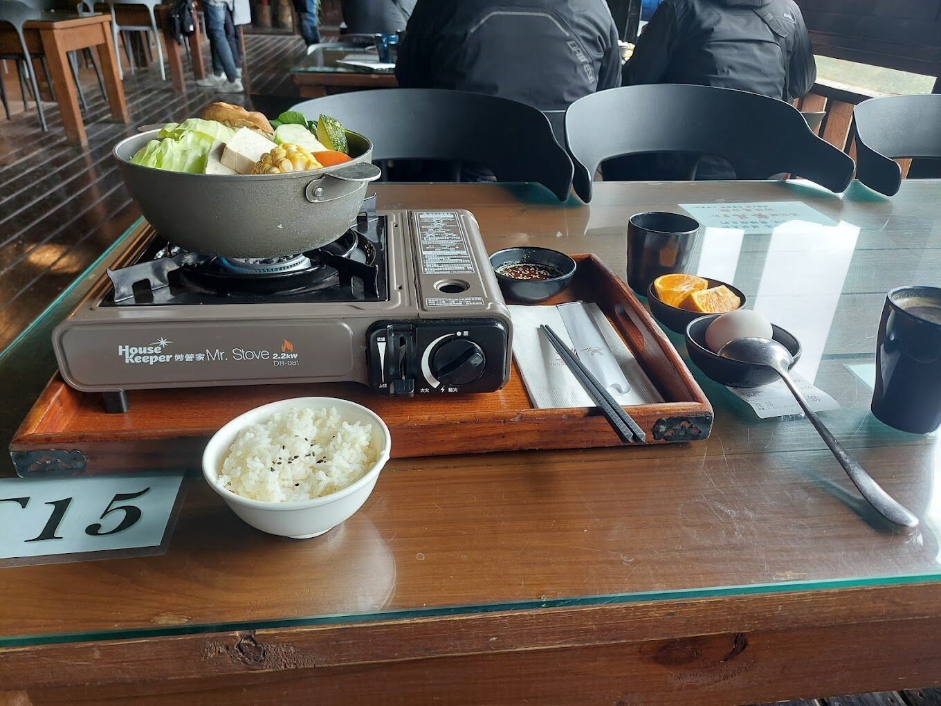 迦南咖啡美食屋內部舒適的用餐環境